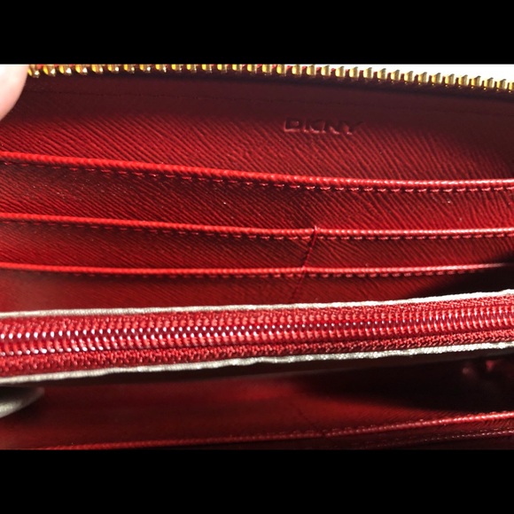 Brand new DKNY red leather wallet - Picture 4 of 4